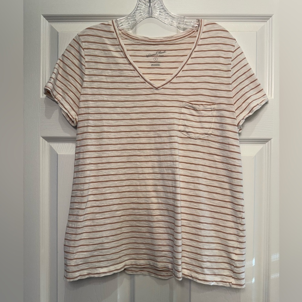 Universal Thread Pocket Tee